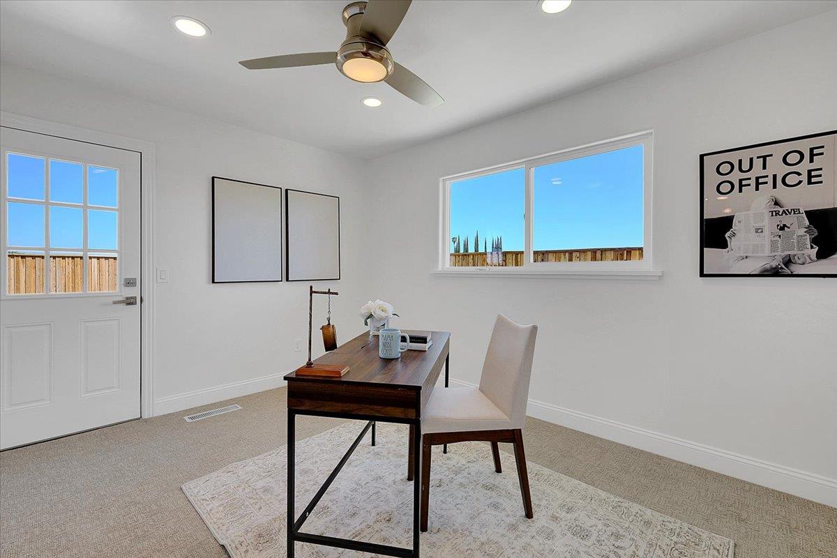 1181 Barry Road Yuba City, CA 95991 - Photo 27 of 60 a dining room with furniture and window