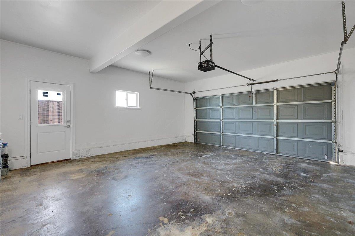 1181 Barry Road Yuba City, CA 95991 - Photo 30 of 60 a view of an empty room with a window