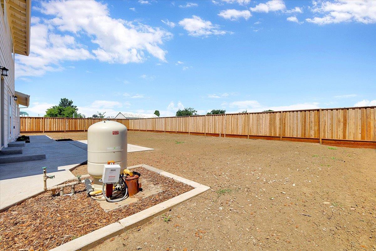 1181 Barry Road Yuba City, CA 95991 - Photo 41 of 60 a view of roof deck with sitting area