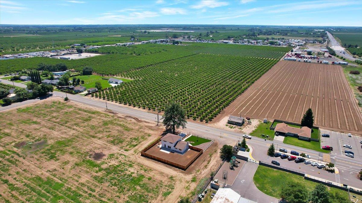 1181 Barry Road Yuba City, CA 95991 - Photo 53 of 60 an aerial view of a house with a garden