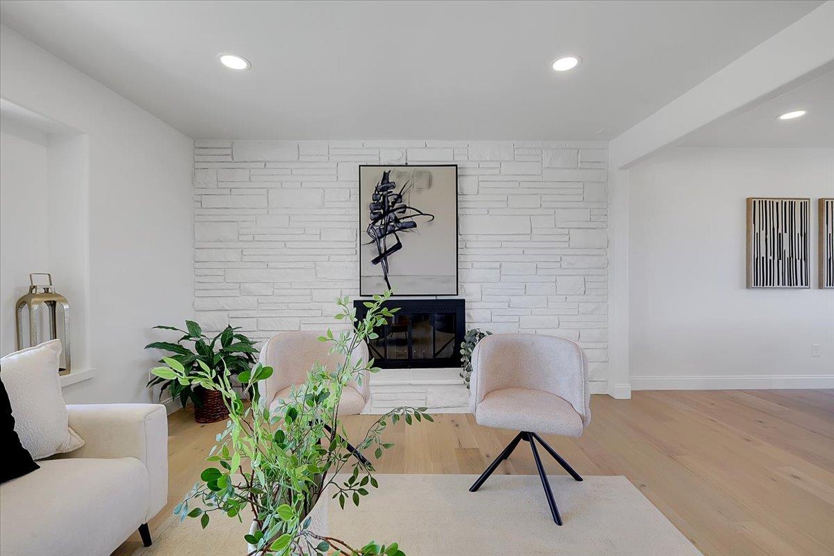 1181 Barry Road Yuba City, CA 95991 - Photo 9 of 60 a living room with furniture and a potted plant