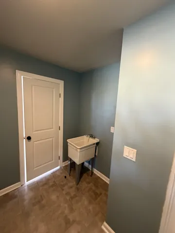 a bathroom with a toilet