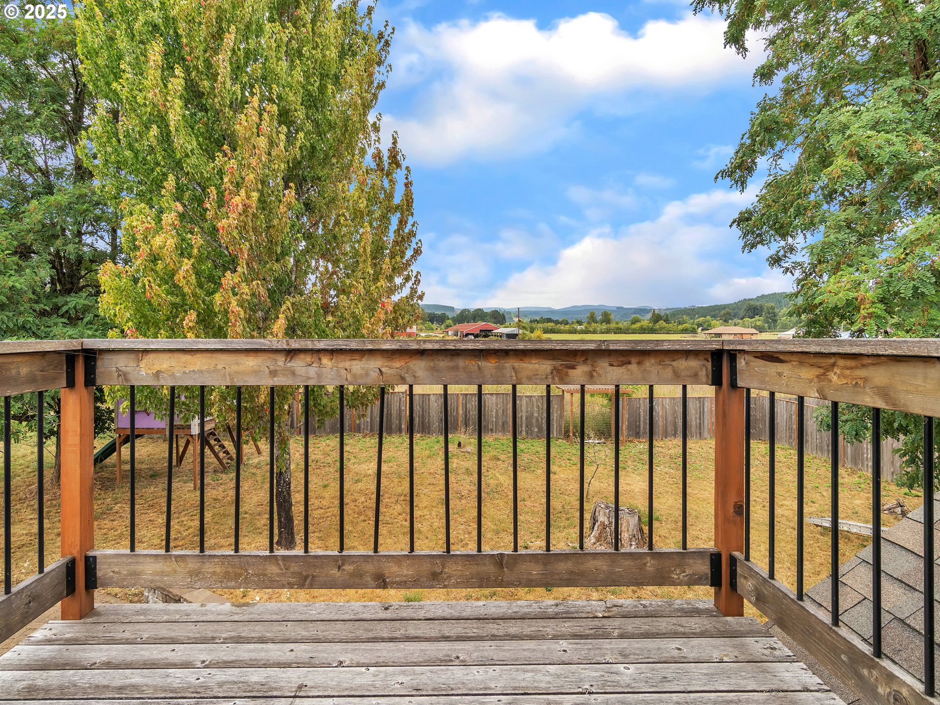 38280 Southwest Fort Hill Road Willamina, OR 97396 - Photo 5 of 31 a view of a balcony