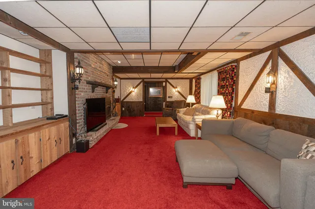 a house view with a outdoor space