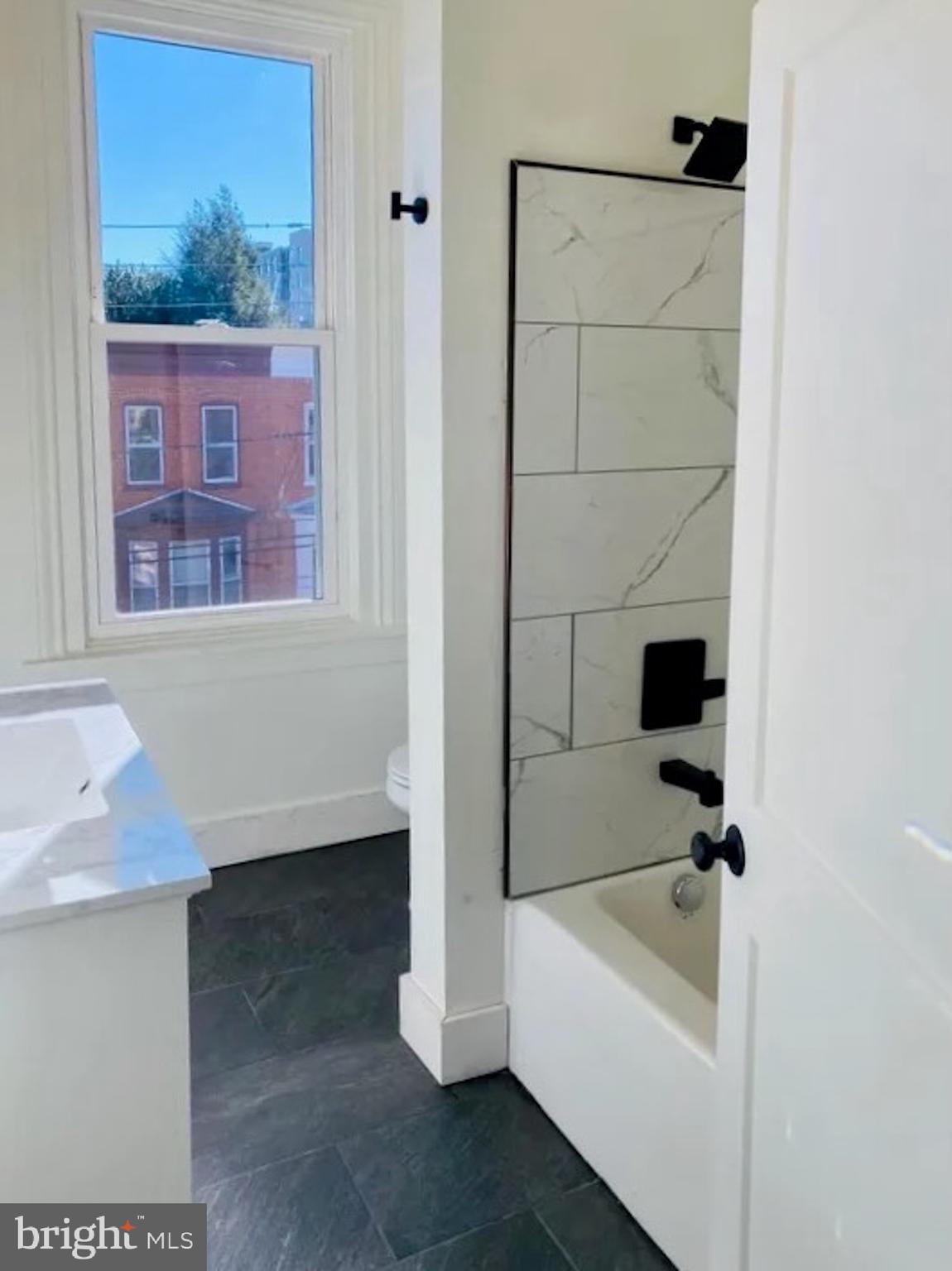 11 East Walnut Street, Unit 4 Lancaster, PA 17602 - Photo 4 of 5