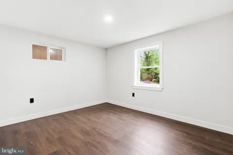 a view of a window in a room