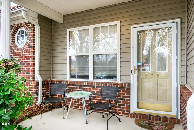 $285,000 | 2907 Andover Glen Road, Raleigh, NC 27604