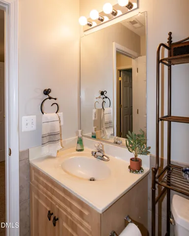 $285,000 | 2907 Andover Glen Road, Raleigh, NC 27604