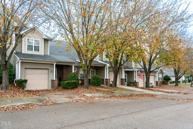 $285,000 | 2907 Andover Glen Road, Raleigh, NC 27604