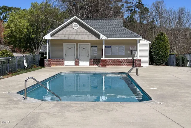 $285,000 | 2907 Andover Glen Road, Raleigh, NC 27604