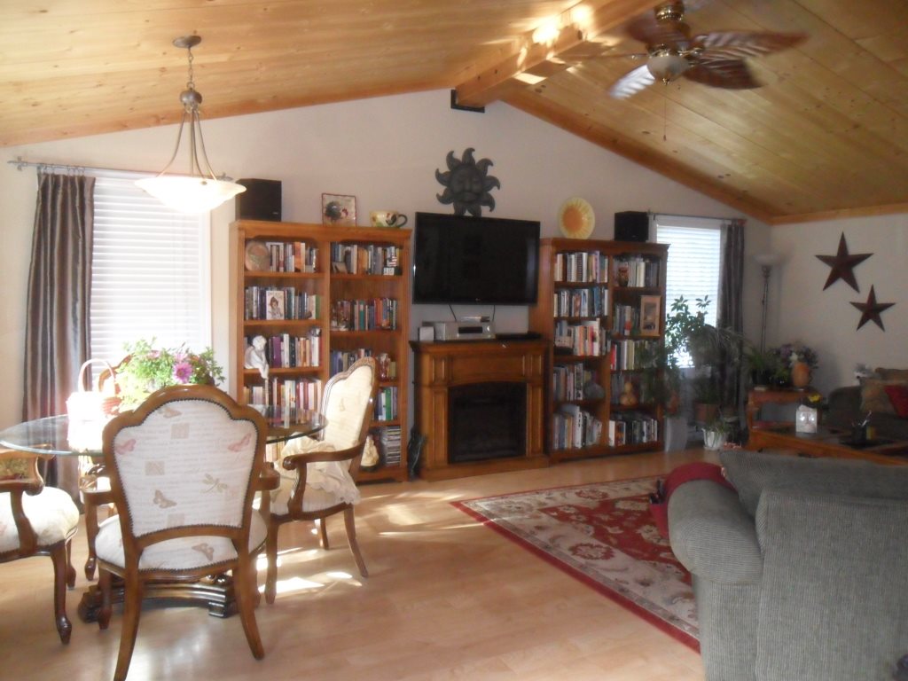 8038 30 3/4 Road Cadillac, MI 49601 - Photo 2 of 25 1819958-1.JPG
