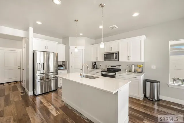 $494,900 | 408 North Curlew Drive, Ammon, ID 83401