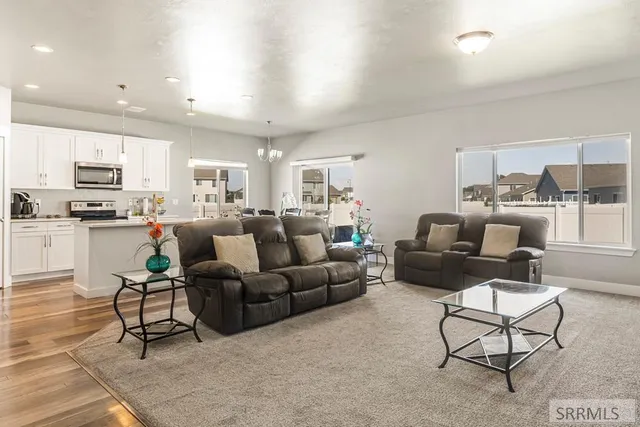 $494,900 | 408 North Curlew Drive, Ammon, ID 83401