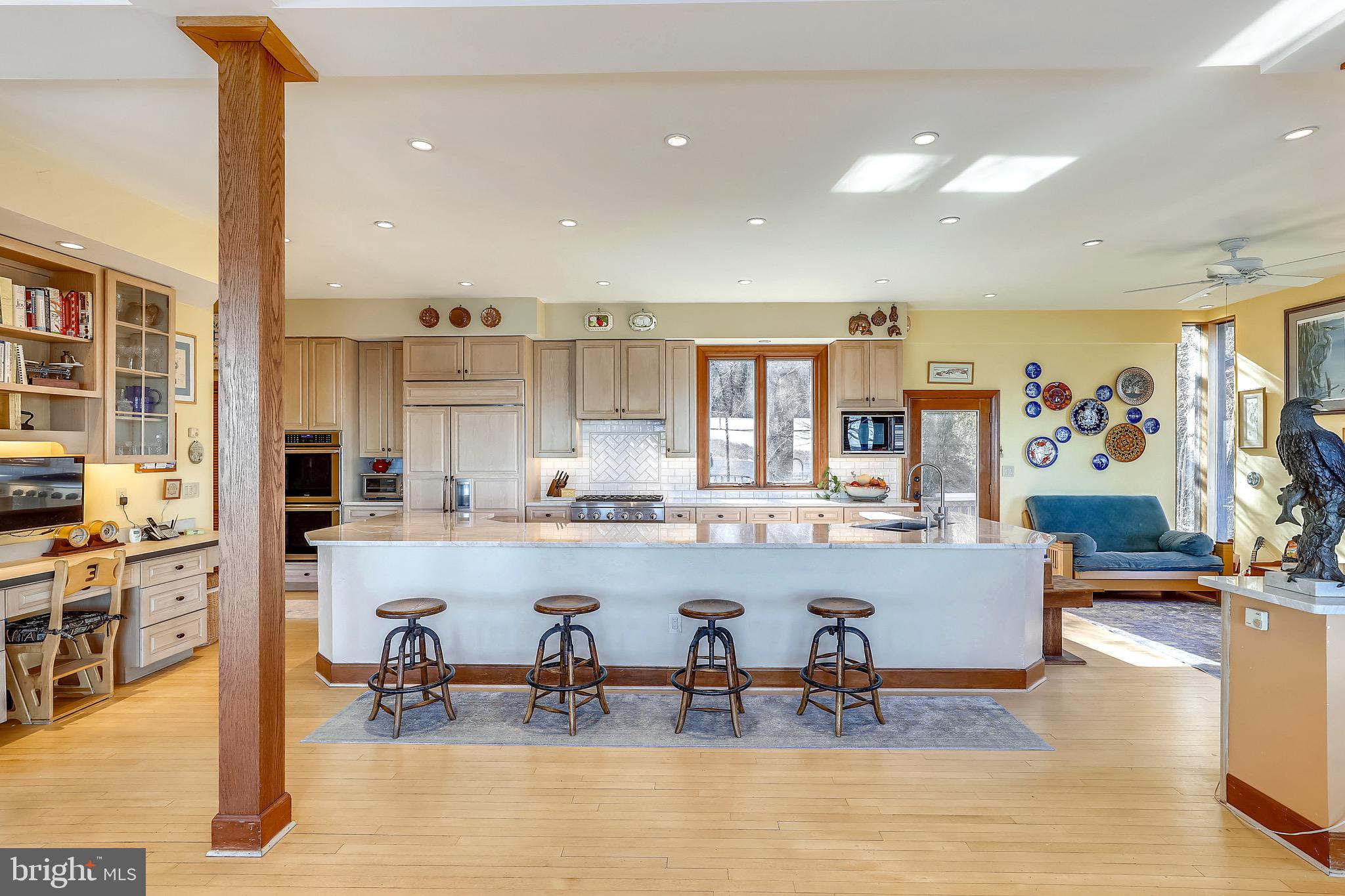 3 Beach Road Annapolis, MD 21405 - Photo 52 of 55 Kitchen - Large Island - Open Floor Plan