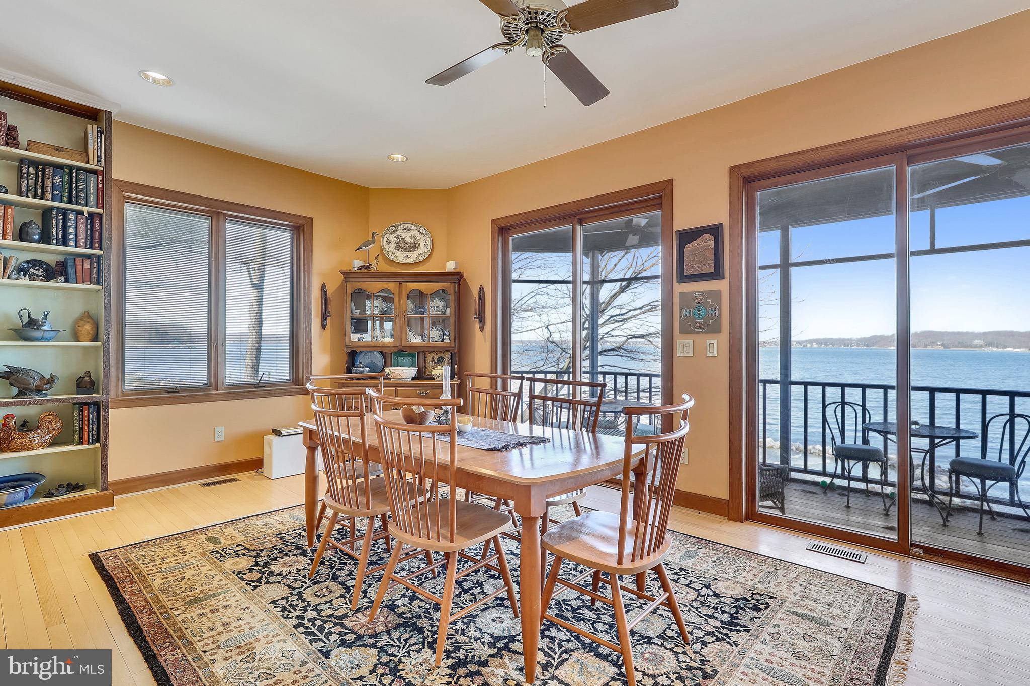 3 Beach Road Annapolis, MD 21405 - Photo 14 of 55 Informal Dining area with views