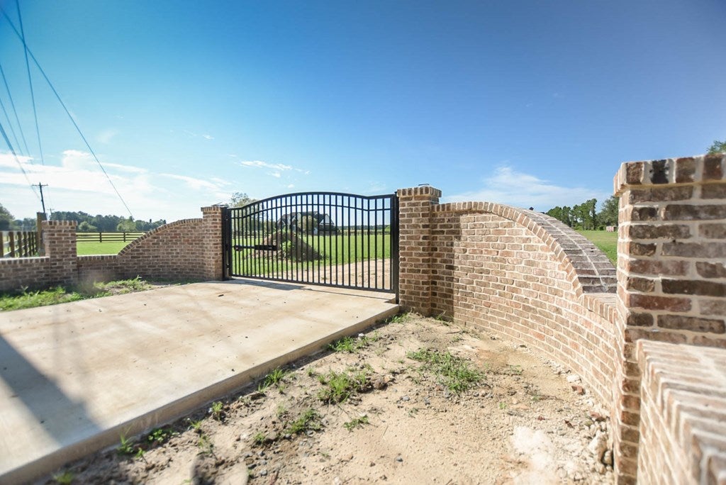 4303 Seckinger Road Valdosta, GA 31601 - Photo 3 of 52 Gallery Image 3