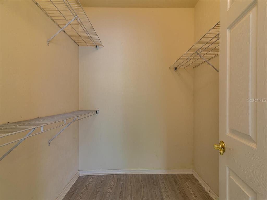 1565 Northwest 29 Road, Unit 4 Gainesville, FL 32605 - Photo 7 of 27 Gallery Image 7