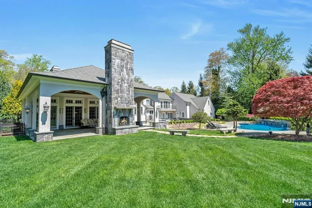 $3,199,000 | 21 Birchwood Road, Old Tappan, NJ 07675