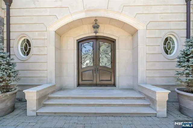 $3,199,000 | 21 Birchwood Road, Old Tappan, NJ 07675