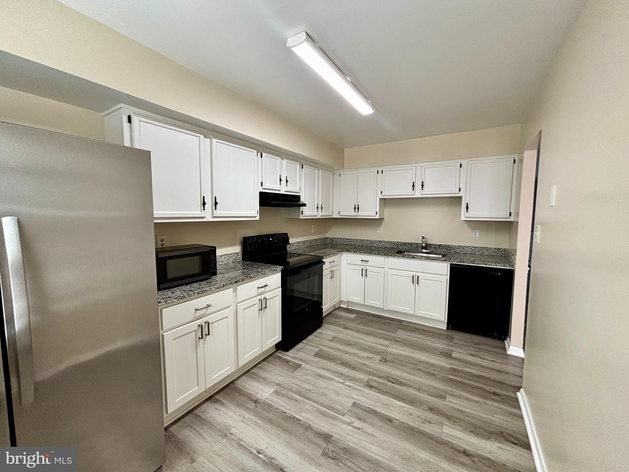 24 Laurence Brooke Road Catonsville, MD 21228 - Photo 1 of 3