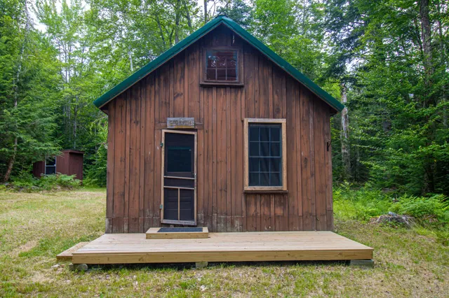 $69,500 | 22-24 Camp Lane, Lowell, ME 04493
