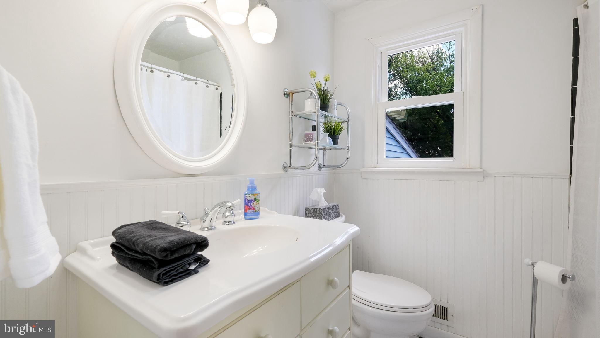 1267 Dahlia Road Warminster, PA 18974 - Photo 27 of 39 Hall Bath
