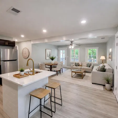 $225,000 | 202 East Huggins Street, Manning, SC 29102