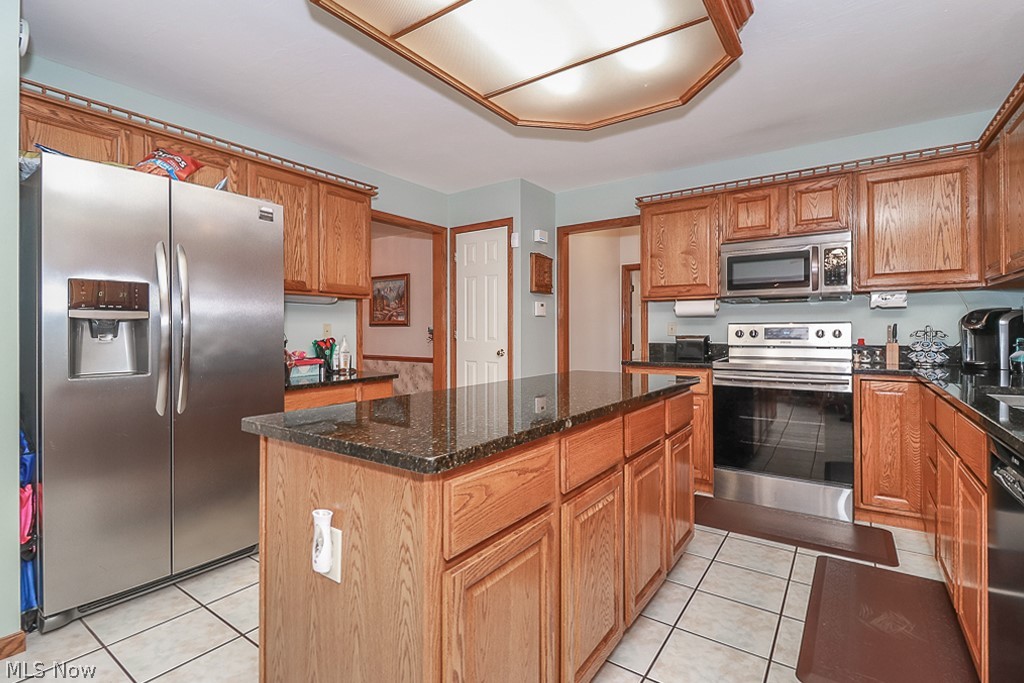 17586 Whitehead Road Lagrange, OH 44050 - Photo 4 of 35 Gallery Image 4