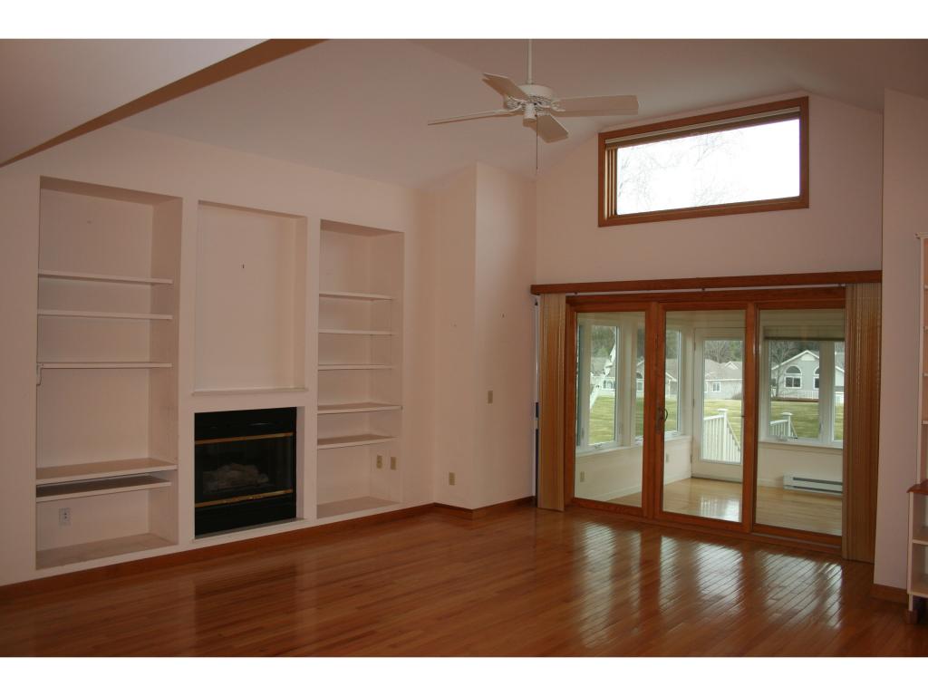 170 Meadowrun Road, Unit 170 Williston, VT 05495 - Photo 2 of 32 Gallery Image 2