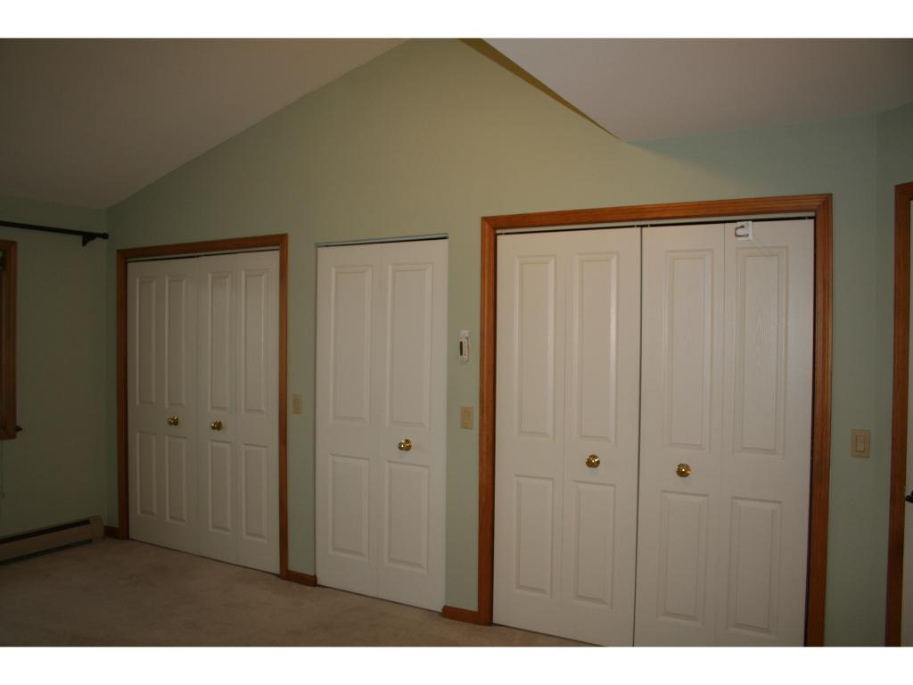 170 Meadowrun Road, Unit 170 Williston, VT 05495 - Photo 17 of 32 Gallery Image 17