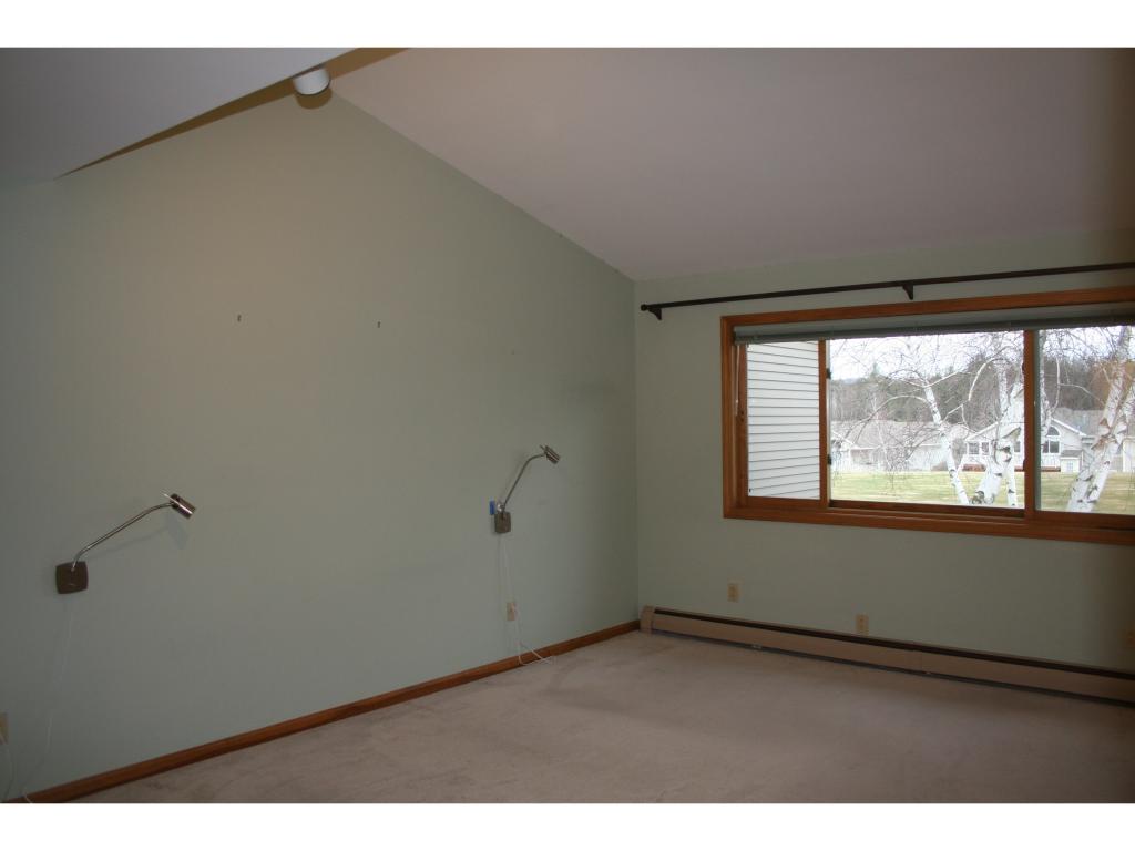 170 Meadowrun Road, Unit 170 Williston, VT 05495 - Photo 18 of 32 Gallery Image 18