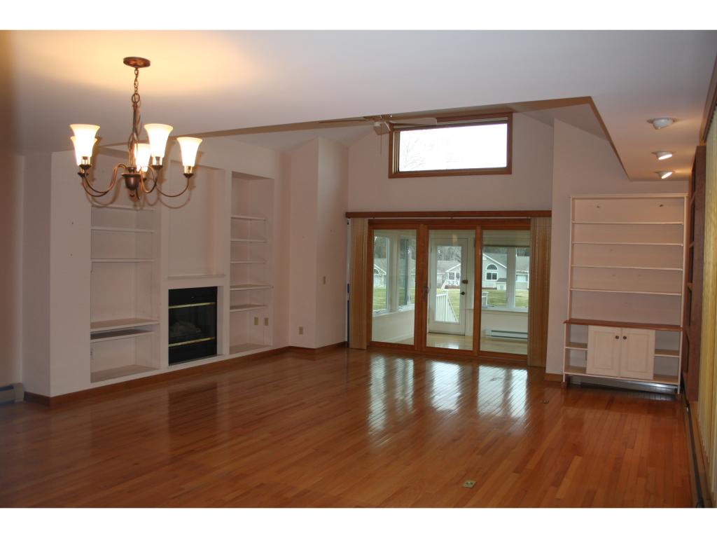 170 Meadowrun Road, Unit 170 Williston, VT 05495 - Photo 3 of 32 Gallery Image 3