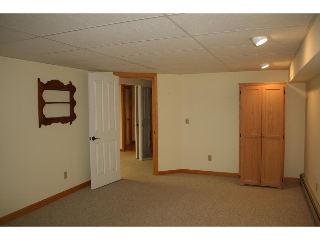 170 Meadowrun Road, Unit 170 Williston, VT 05495 - Photo 25 of 32 Gallery Image 25