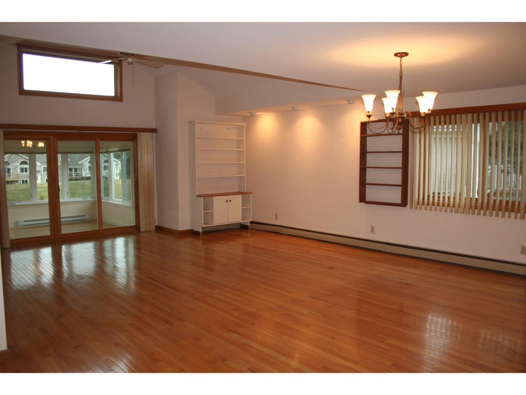 170 Meadowrun Road, Unit 170 Williston, VT 05495 - Photo 4 of 32 Gallery Image 4