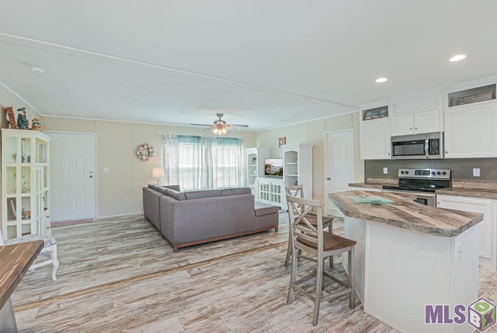 11428 Pipeline Road Gonzales, LA 70737 - Photo 11 of 28 Gallery Image 11