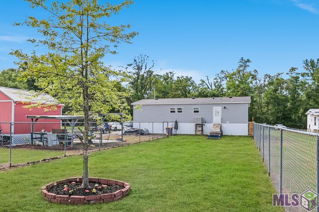 11428 Pipeline Road Gonzales, LA 70737 - Photo 18 of 28 Gallery Image 18