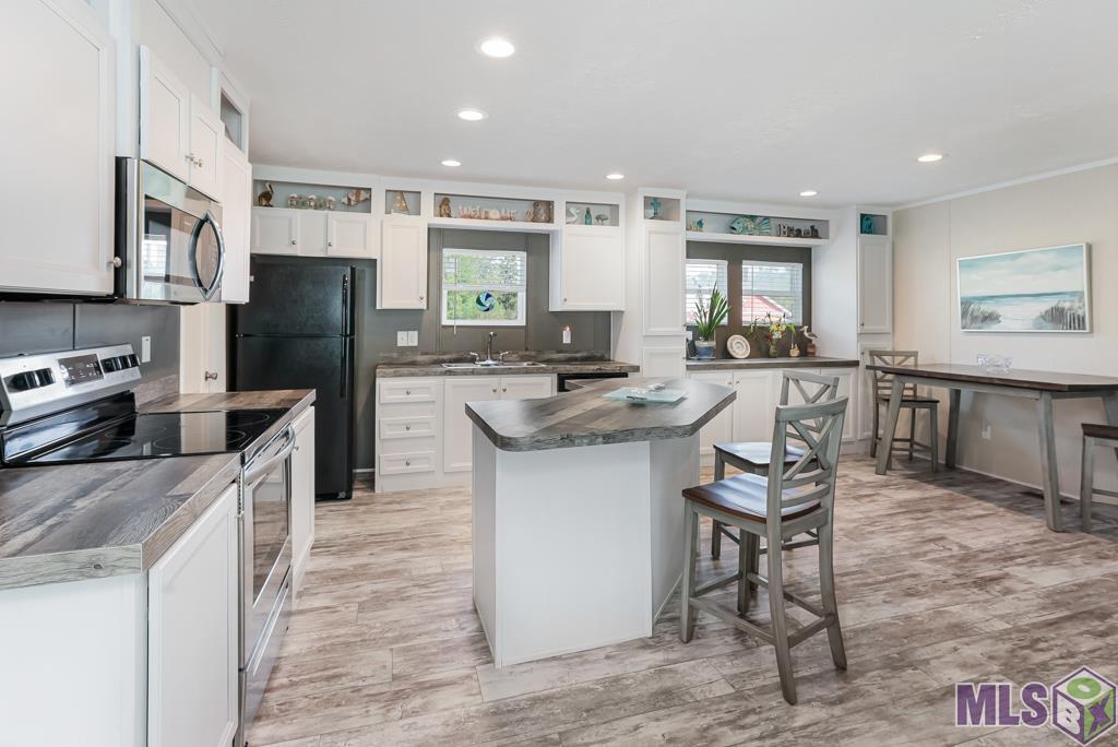 11428 Pipeline Road Gonzales, LA 70737 - Photo 9 of 28 Gallery Image 9