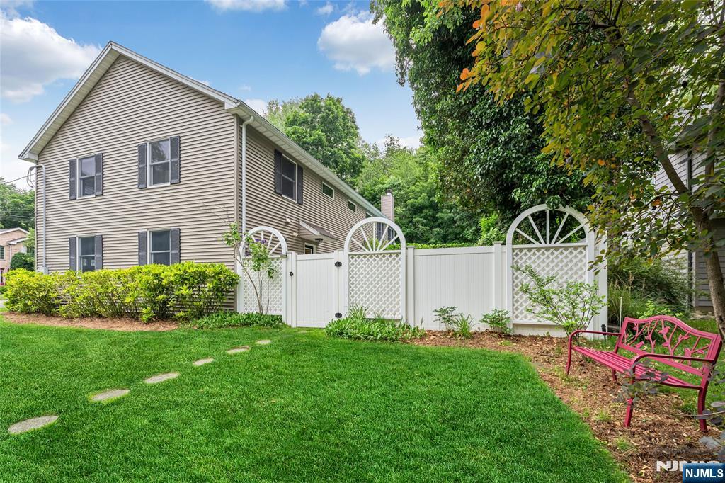 720 Maxwell Place Ridgewood, NJ 07450 - Photo 32 of 35