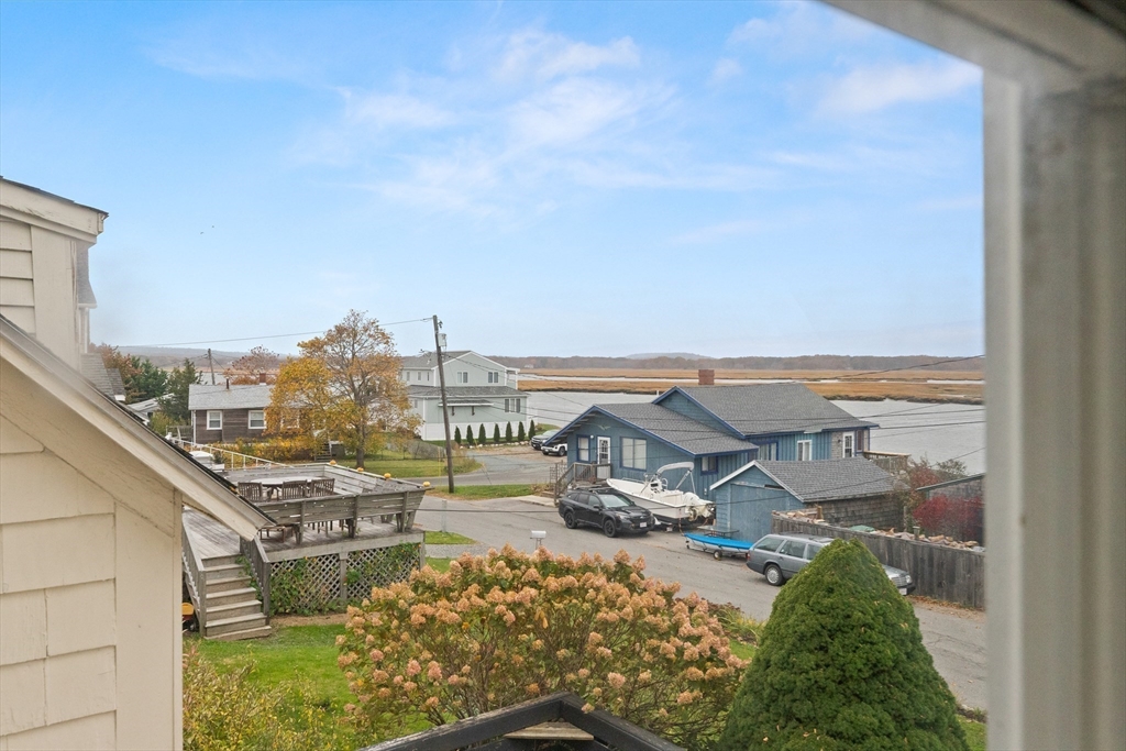 15 Eagle Hill Road Ipswich, MA 01938 - Photo 28 of 41 a view of a city