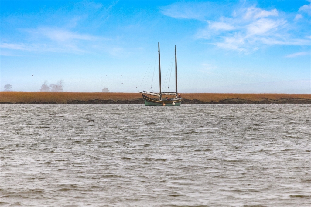 15 Eagle Hill Road Ipswich, MA 01938 - Photo 36 of 41 a view of an ocean with beach