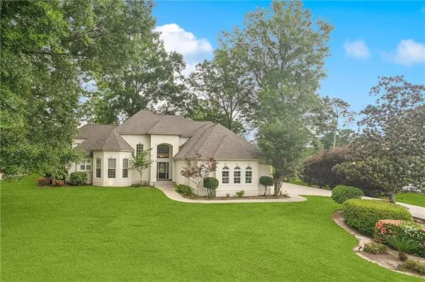 $675,000 | 733 Plantation Drive, Abita Springs, LA 70420