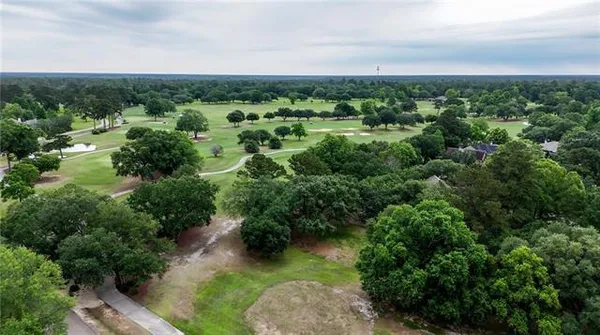 $675,000 | 733 Plantation Drive, Abita Springs, LA 70420