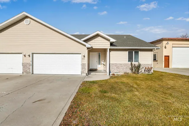 $589,000 | 1731 Dora Drive North, Twin Falls, ID 83301
