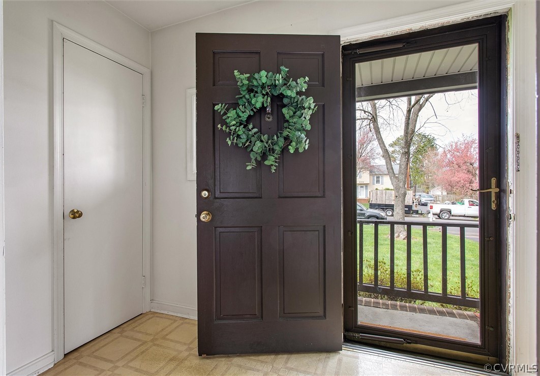 4127 Roundtree Road Henrico, VA 23294 - Photo 4 of 31 Gallery Image 4