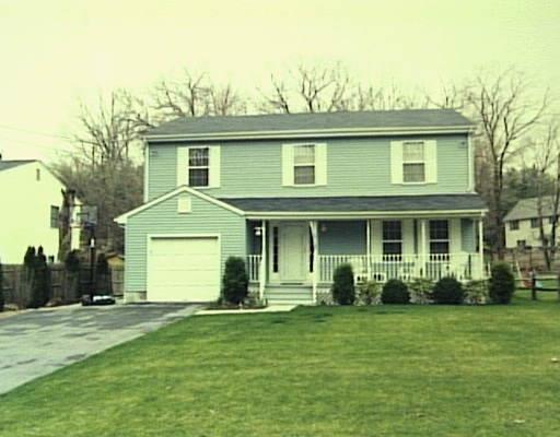 23 Shadow Ridge Road Stamford, CT 06905 - Photo 1 of 1