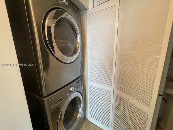 $3,800 | 2451 Brickell Avenue, Unit 18F, Miami, FL 33129