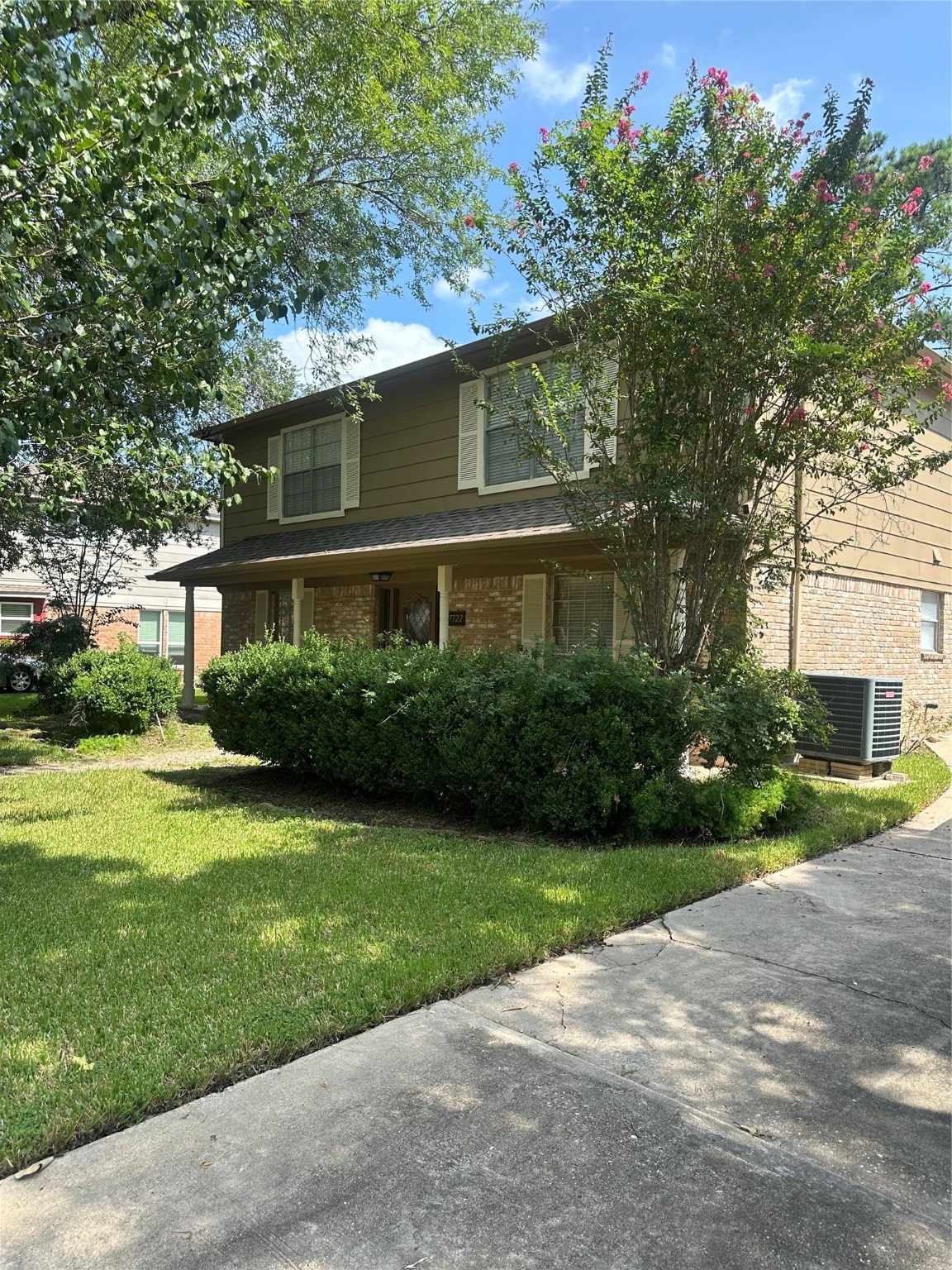 17722 Sorrell Ridge Drive Spring, TX 77388 - Photo 11 of 37 a front view of a house with garden