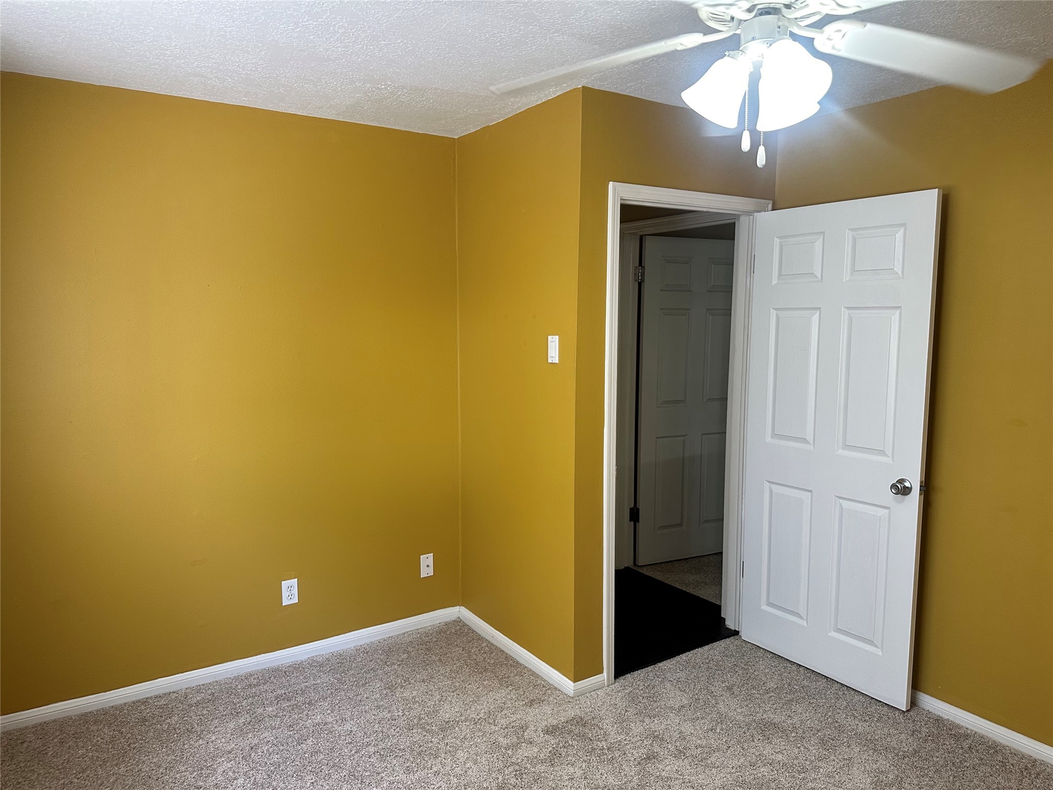 17722 Sorrell Ridge Drive Spring, TX 77388 - Photo 33 of 37 an empty room with a bathroom