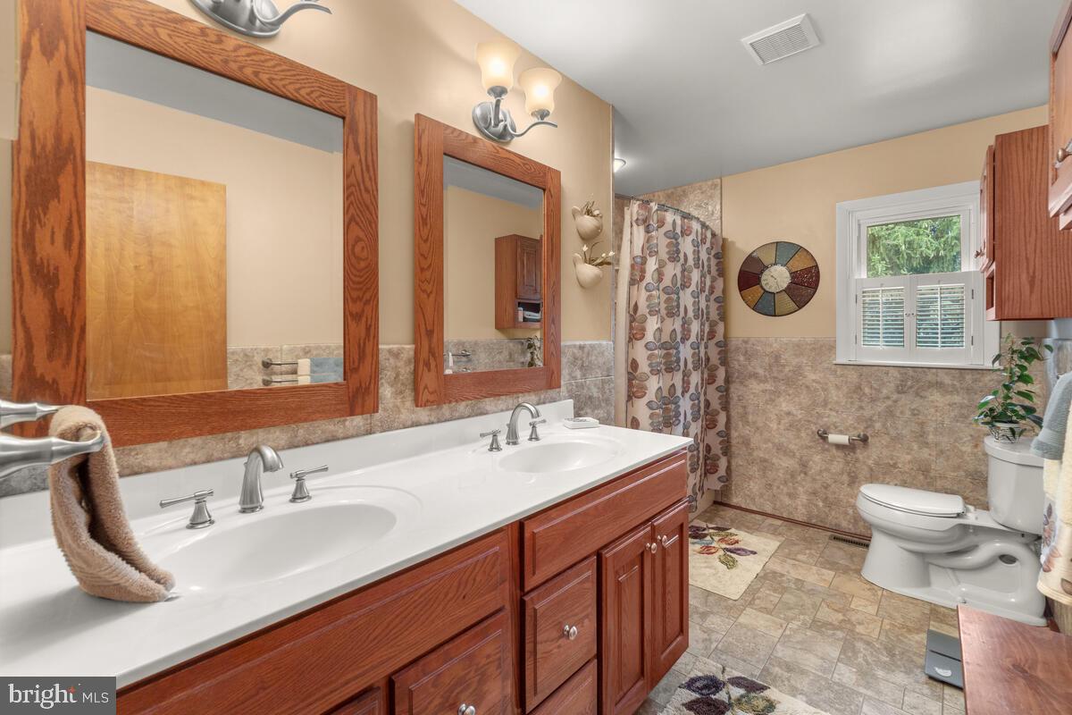 12920 Coppermine Road Union Bridge, MD 21791 - Photo 27 of 56 Full bath