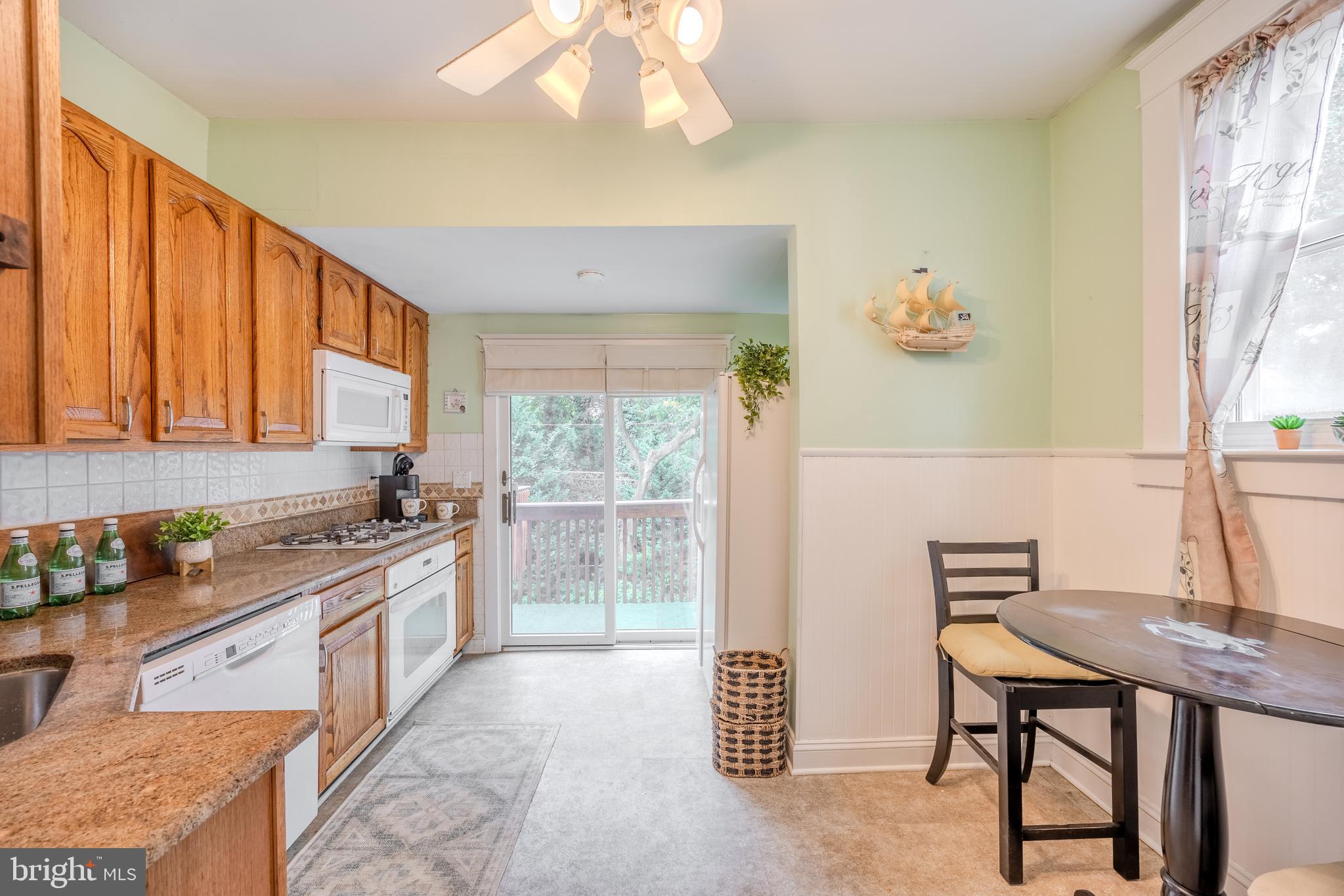 51 Edmondson Ridge Road Catonsville, MD 21228 - Photo 15 of 56